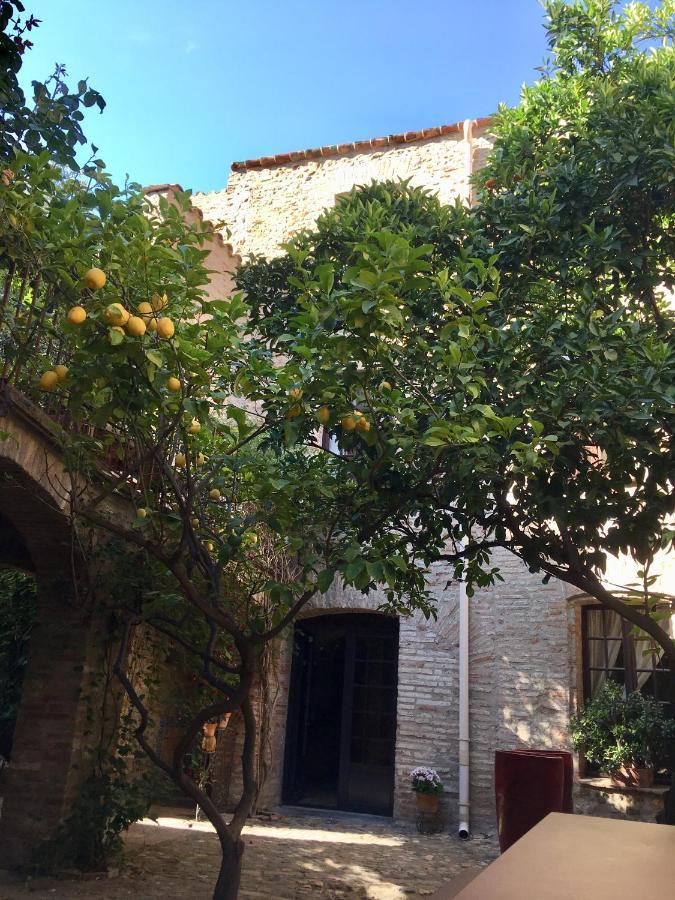 La Vieille Demeure Hotel Torreilles Bagian luar foto