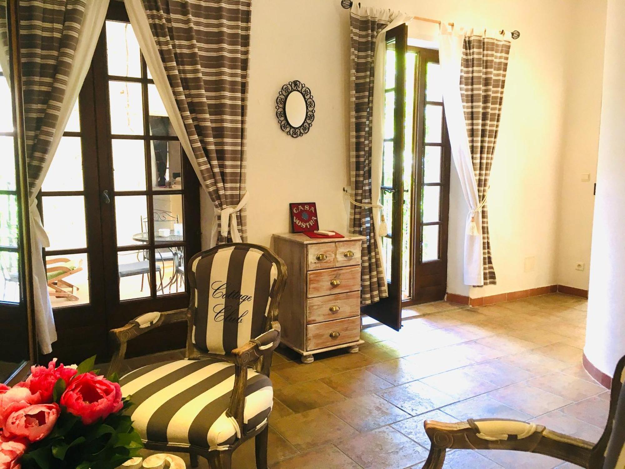 La Vieille Demeure Hotel Torreilles Bagian luar foto